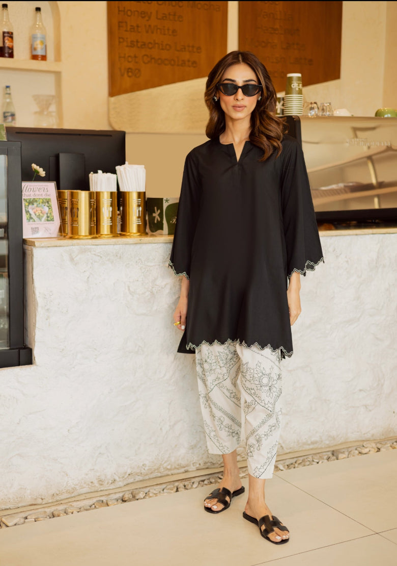 Black & White Embroidered Set