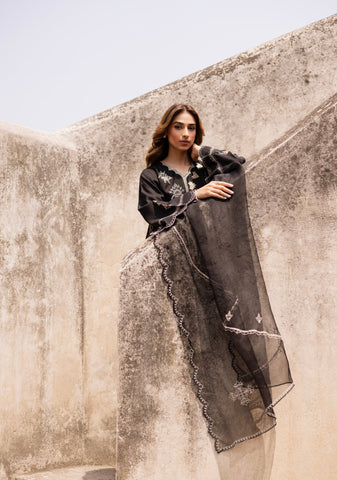 SANYA DUPATTA